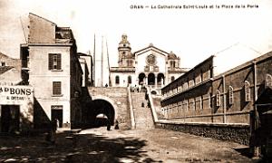 MB h- 033- eglise St-Louis et place de la perle